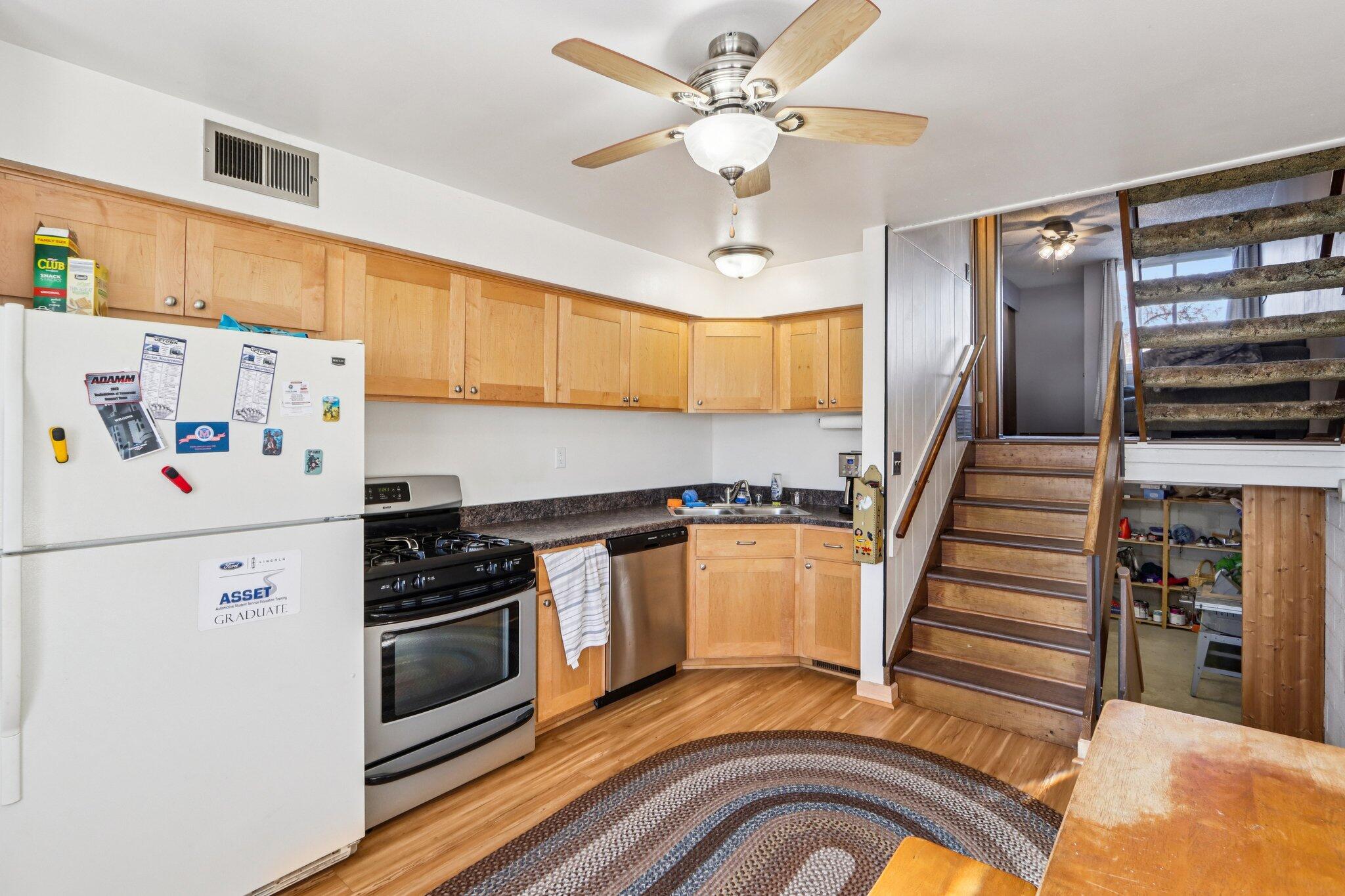 1524 Big Bend Road, Unit J Waukesha, WI 53189 - Photo 12 of 35 12-web-or-mls-Big Bend Rd J-S2101-012