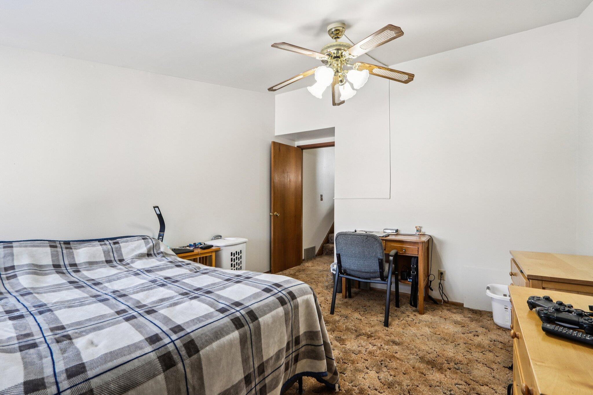 1524 Big Bend Road, Unit J Waukesha, WI 53189 - Photo 20 of 35 20-web-or-mls-Big Bend Rd J-S2101-020