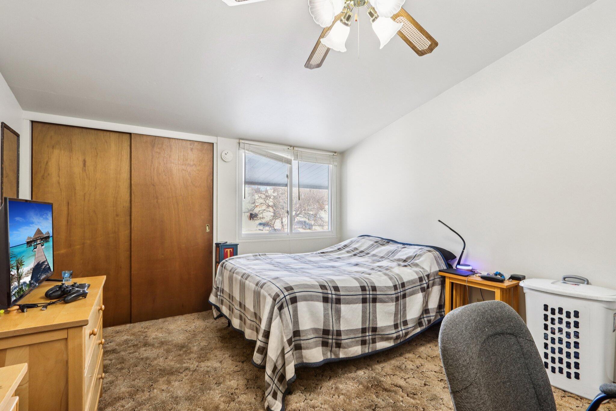 1524 Big Bend Road, Unit J Waukesha, WI 53189 - Photo 21 of 35 21-web-or-mls-Big Bend Rd J-S2101-021