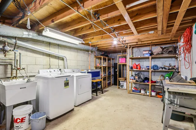 $169,900 | 1524 Big Bend Road, Unit J, Waukesha, WI 53189