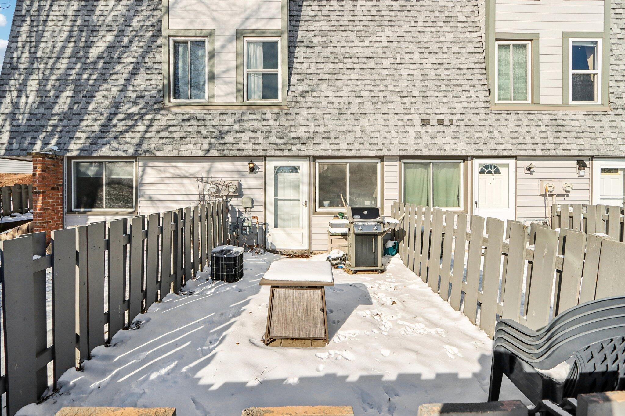 1524 Big Bend Road, Unit J Waukesha, WI 53189 - Photo 30 of 35 30-web-or-mls-Big Bend Rd J-S2101-030