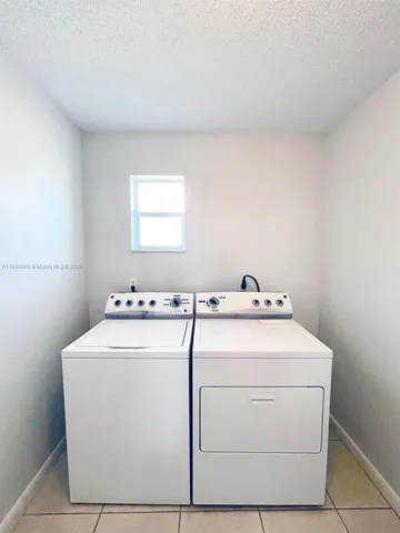 $299,799 | 4503 Southeast Ontario Drive, Stuart, FL 34997