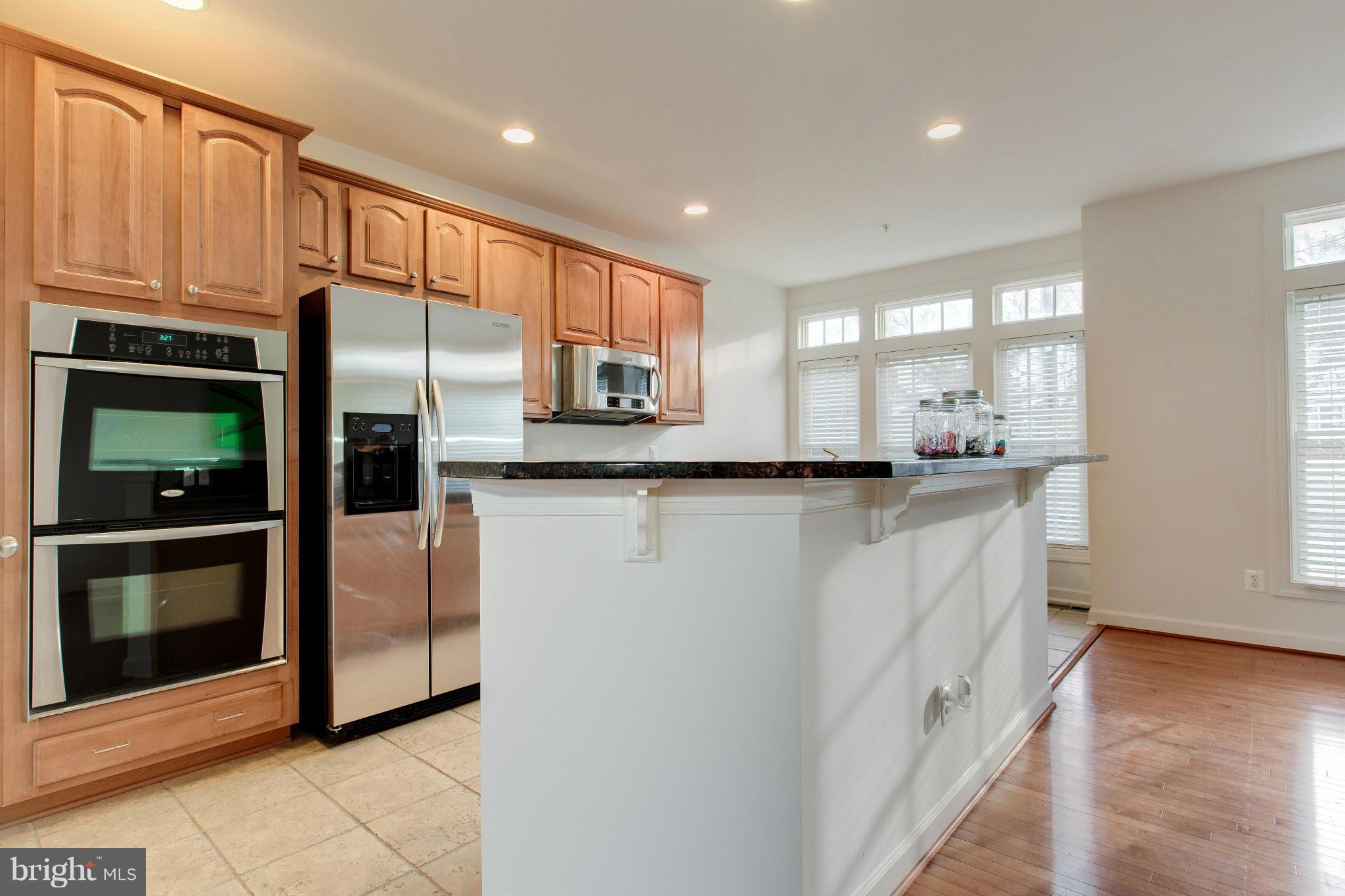816 West Glebe Road Alexandria, VA 22305 - Photo 6 of 30 Gourmet Kitchen