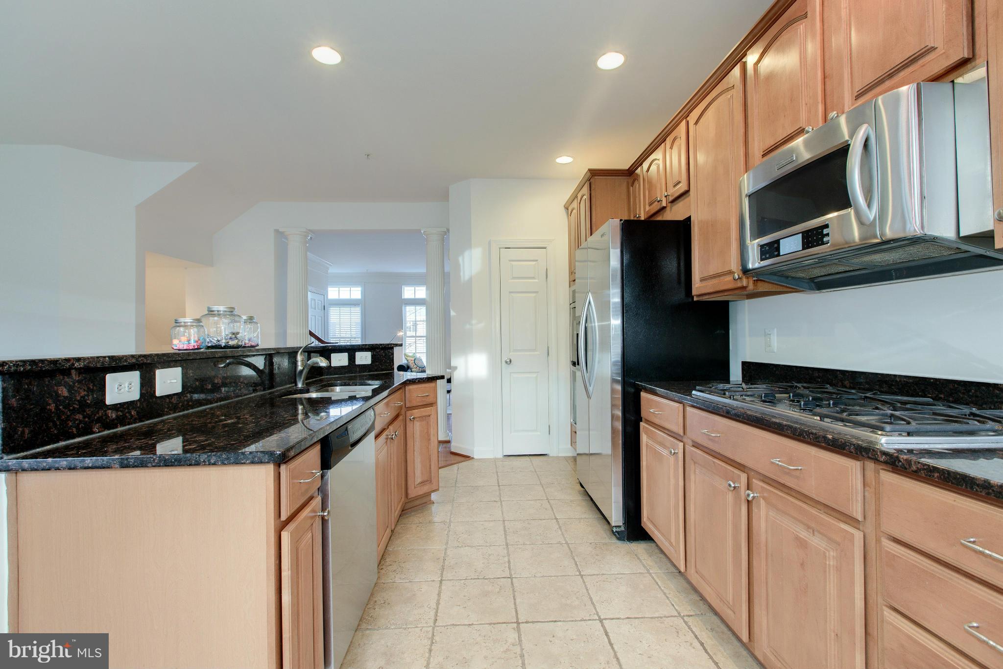 816 West Glebe Road Alexandria, VA 22305 - Photo 8 of 30 Kitchen with Granite Counters and Maple Cabinets