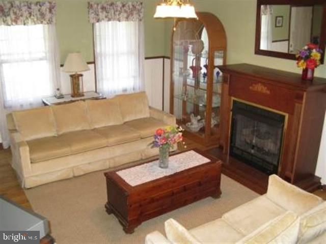 2446 Walnut Bottom Road Carlisle, PA 17015 - Photo 7 of 11 Gallery Image 7