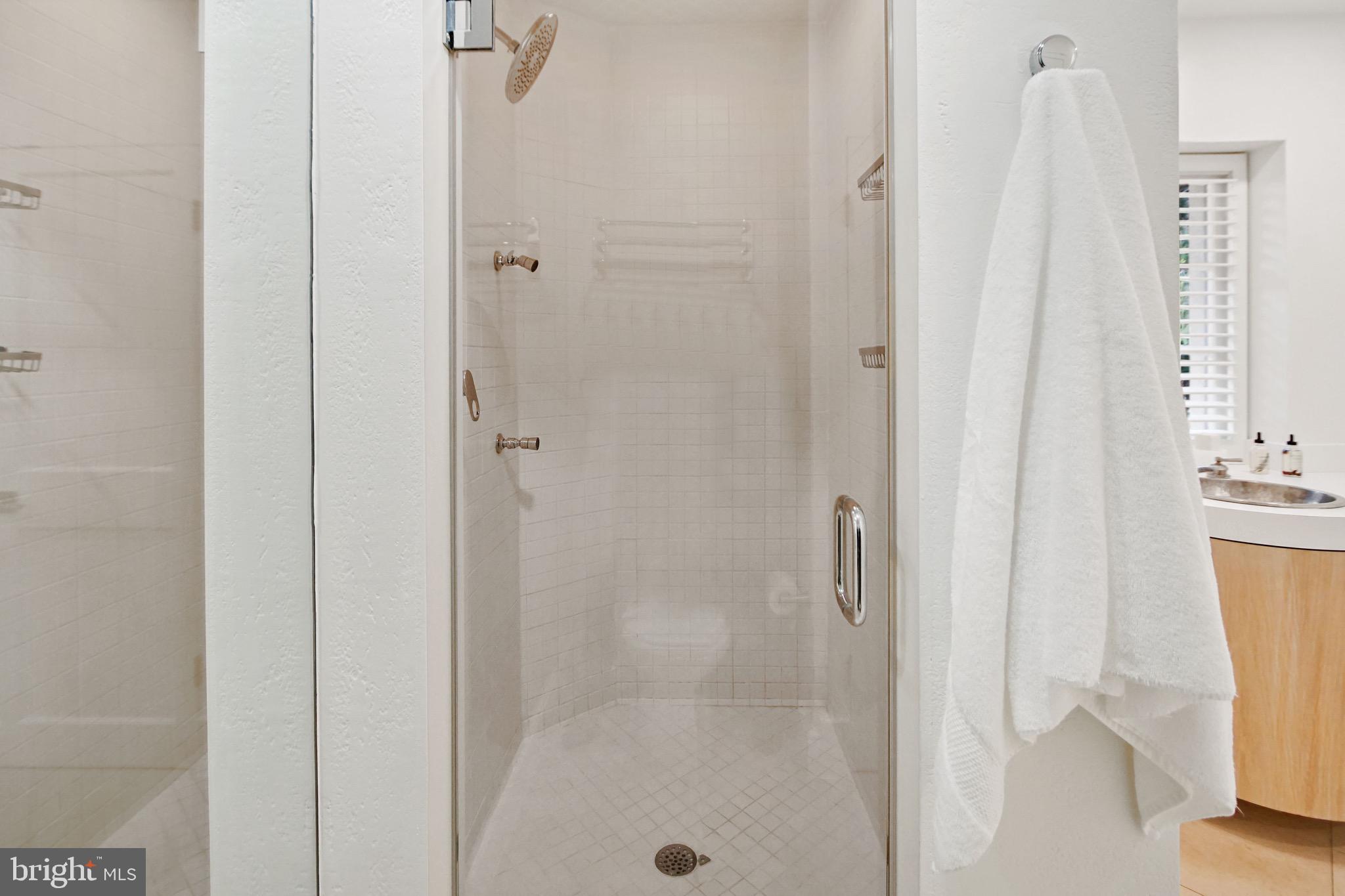 3905 Reservoir Road Northwest Washington, DC 20007 - Photo 16 of 23