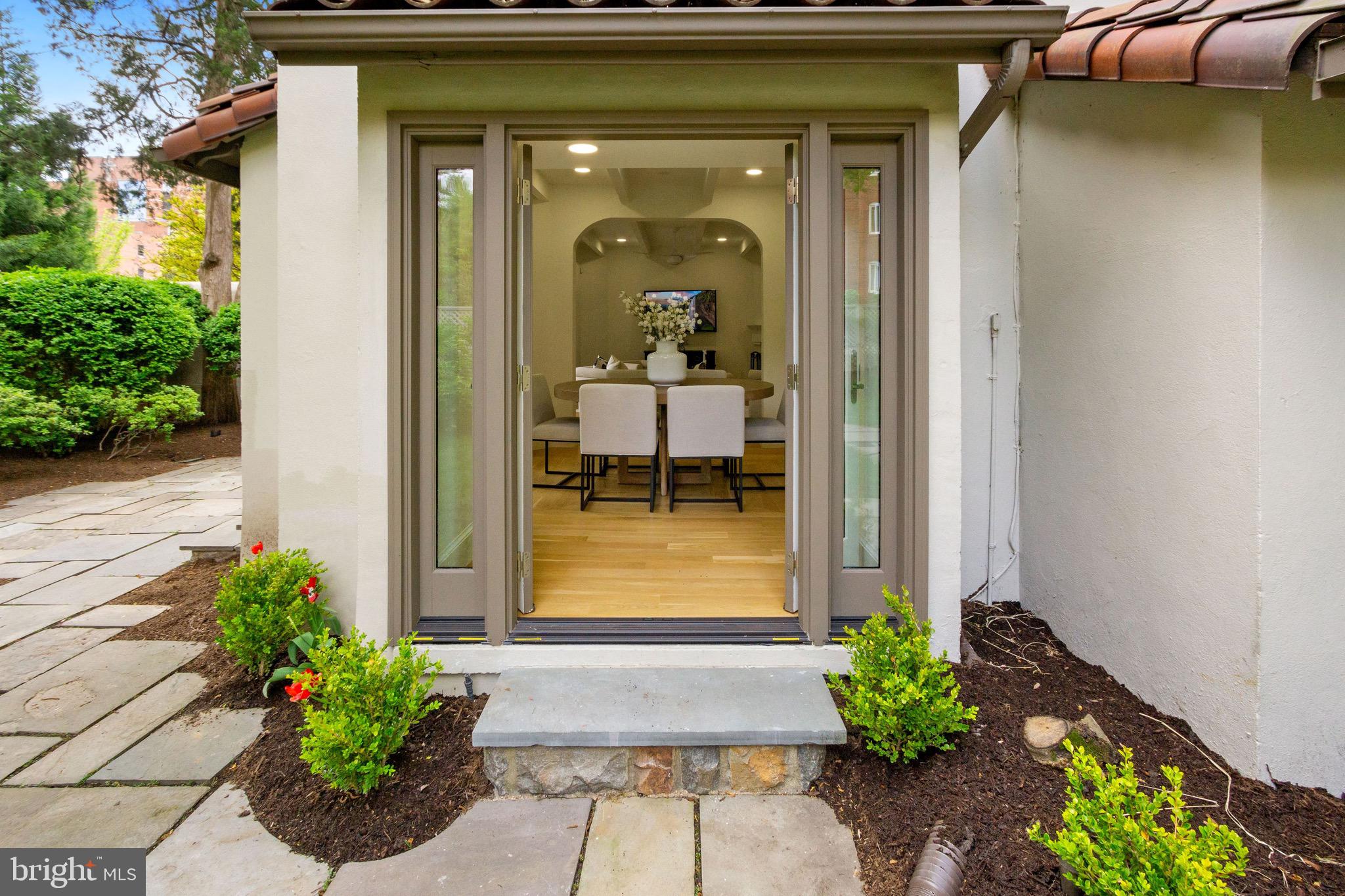 3905 Reservoir Road Northwest Washington, DC 20007 - Photo 20 of 23