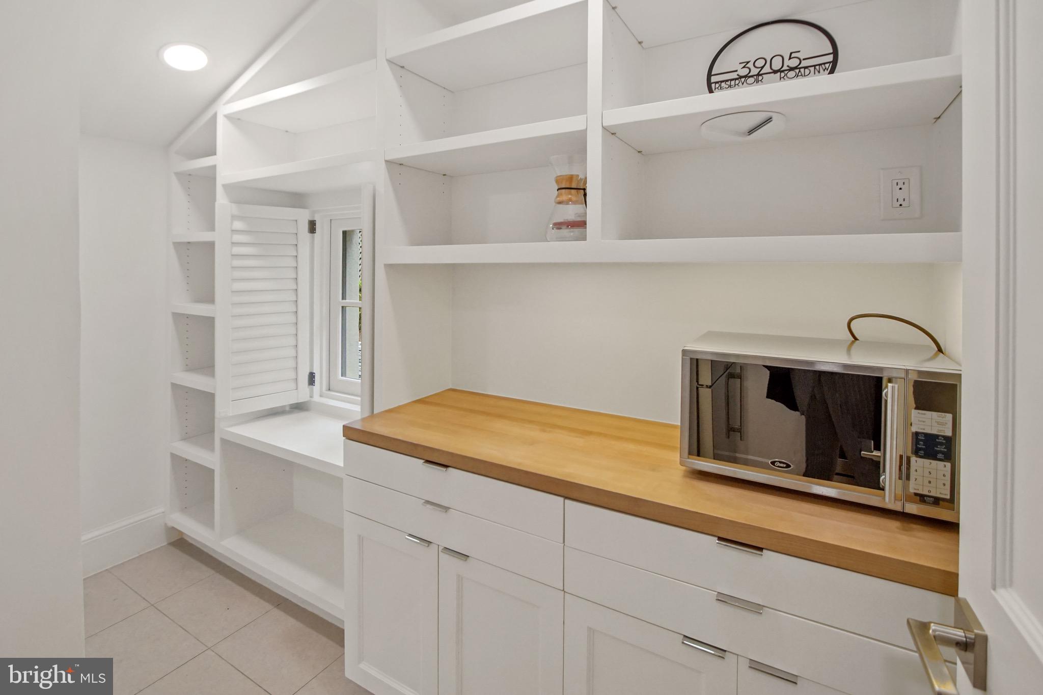 3905 Reservoir Road Northwest Washington, DC 20007 - Photo 9 of 23