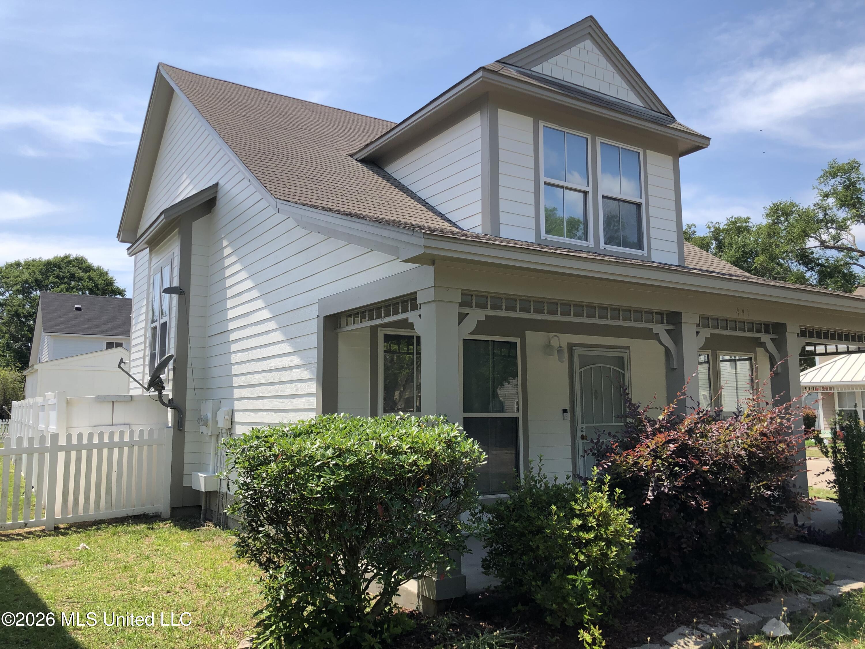 441 Hope Street Biloxi, MS 39530 - Photo 2 of 28 IMG_0037