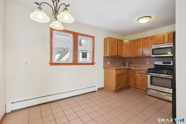 $1,850 | 1-3 Magnolia Street, Hartford, CT 06112