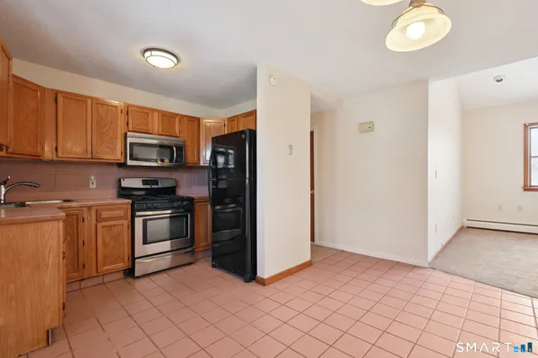 $1,850 | 1-3 Magnolia Street, Hartford, CT 06112