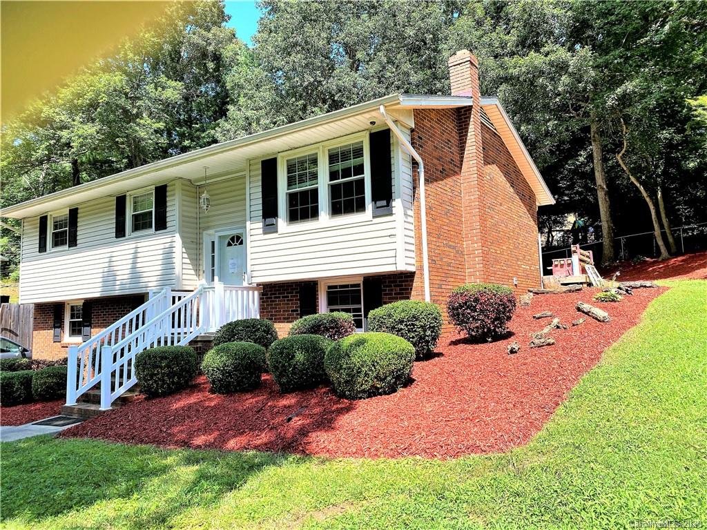 1316 Finger Bridge Road Hickory, NC 28602 - Photo 2 of 33 Gallery Image 2