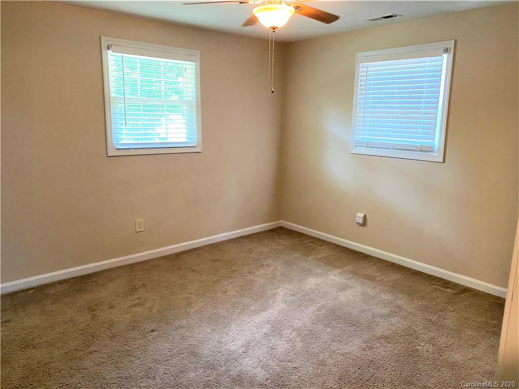1316 Finger Bridge Road Hickory, NC 28602 - Photo 14 of 33 Gallery Image 14