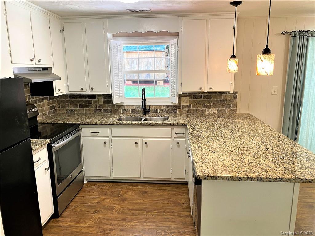 1316 Finger Bridge Road Hickory, NC 28602 - Photo 20 of 33 Gallery Image 20