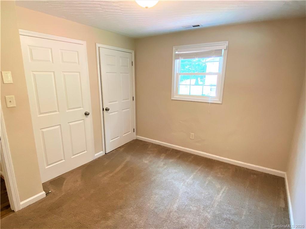 1316 Finger Bridge Road Hickory, NC 28602 - Photo 24 of 33 Gallery Image 24