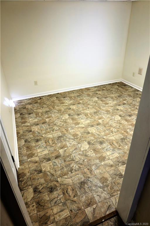 1316 Finger Bridge Road Hickory, NC 28602 - Photo 30 of 33 Gallery Image 30