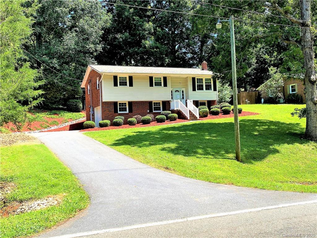 1316 Finger Bridge Road Hickory, NC 28602 - Photo 4 of 33 Gallery Image 4