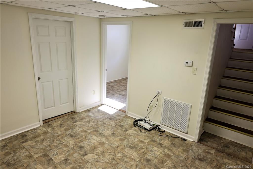 1316 Finger Bridge Road Hickory, NC 28602 - Photo 32 of 33 Gallery Image 32