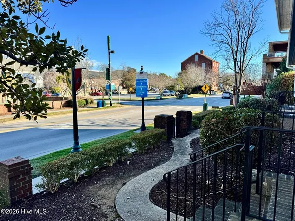 $260,000 | 306 River Walk Drive, New Bern, NC 28560
