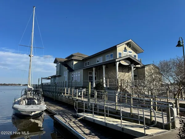 $260,000 | 306 River Walk Drive, New Bern, NC 28560