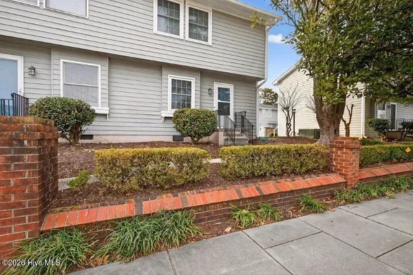 $260,000 | 306 River Walk Drive, New Bern, NC 28560