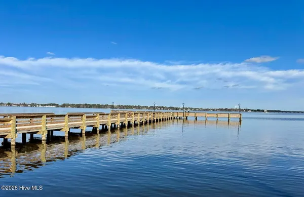 $260,000 | 306 River Walk Drive, New Bern, NC 28560