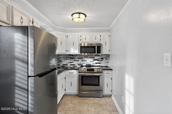 $260,000 | 306 River Walk Drive, New Bern, NC 28560