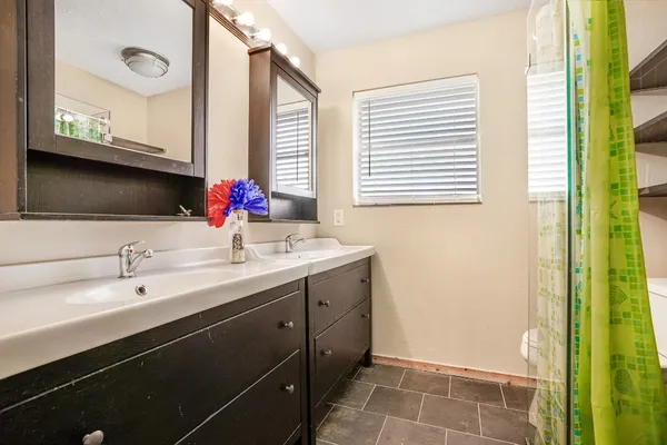 $1,900 | 3203 Silver Falls Drive, Houston, TX 77339