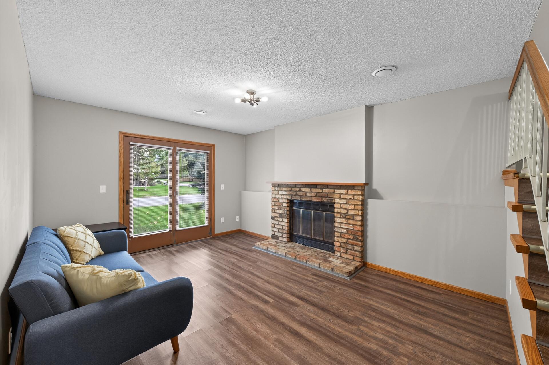 6865 Romeo Road Woodbury, MN 55125 - Photo 17 of 28 Gallery Image 17