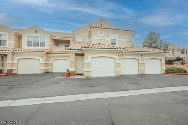 $247,500 | 5855 Valley Drive, Unit 2050, North Las Vegas, NV 89031