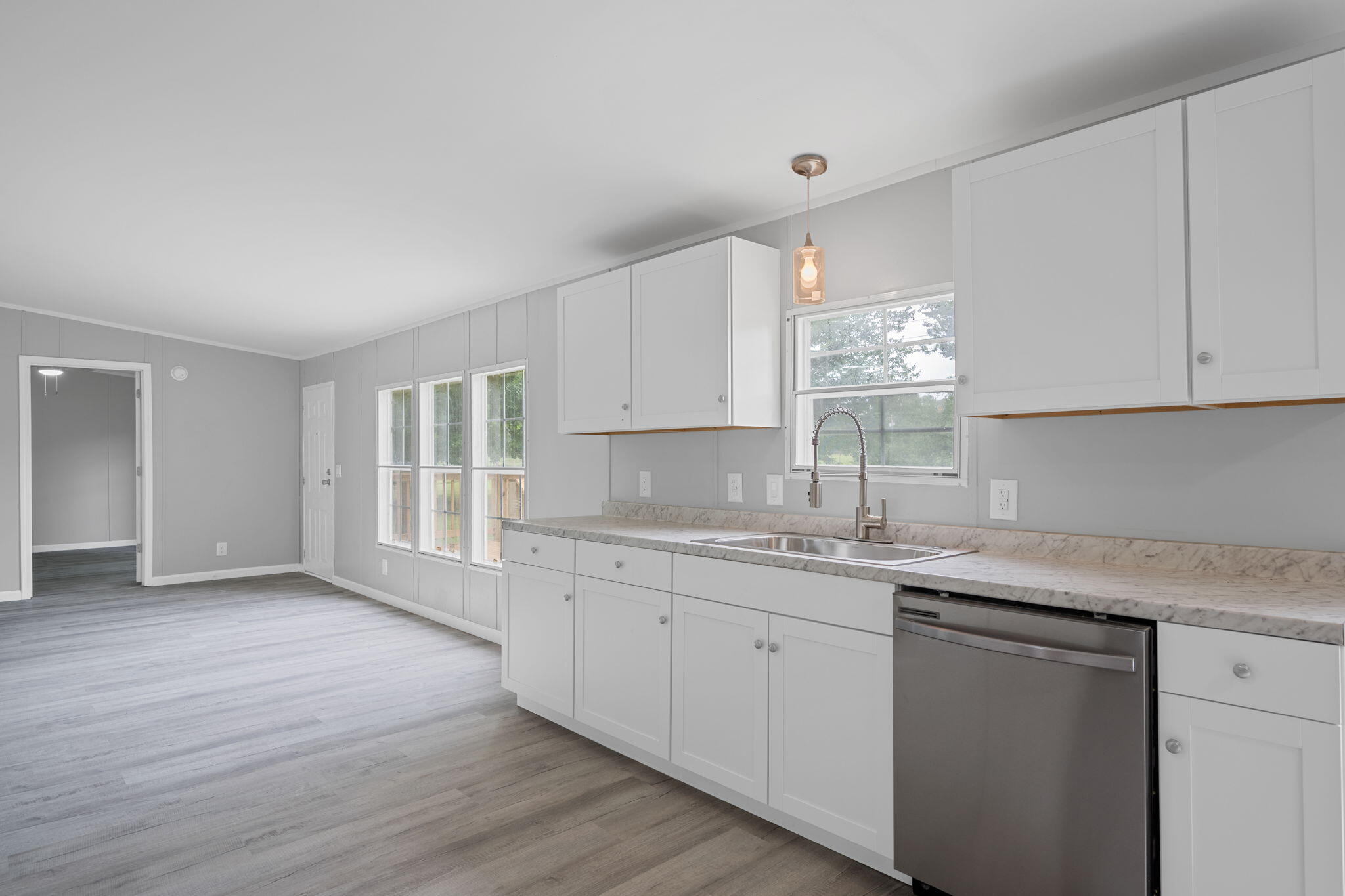 1220 Ogden Road Dayton, TN 37321 - Photo 3 of 30 New stainless appliances!