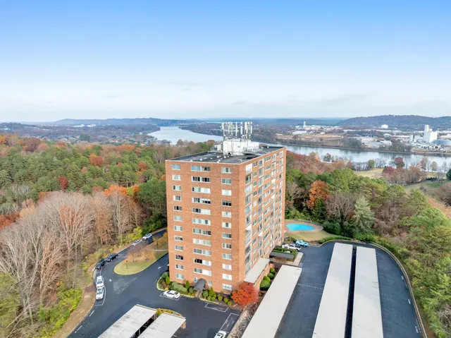 $195,000 | 1414 Continental Drive, Unit 307, Chattanooga, TN 37405