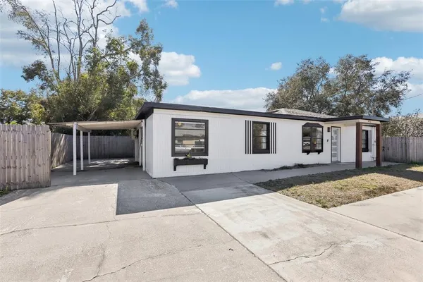 a view of backyard of house