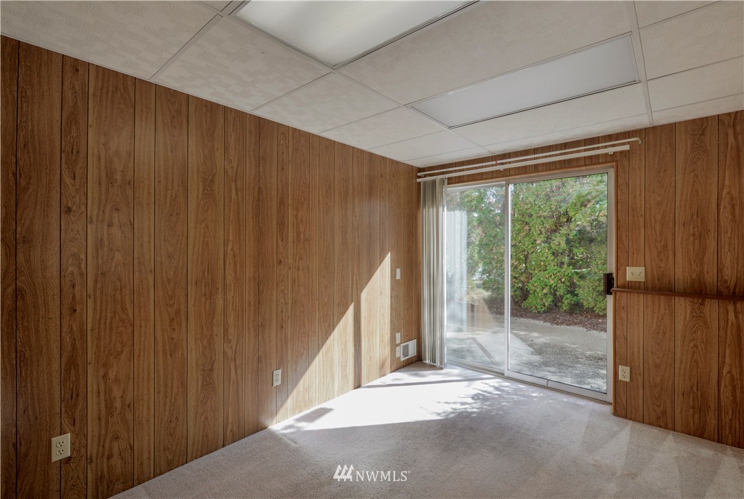 16517 132nd Place Southeast Renton, WA 98058 - Photo 12 of 19 Gallery Image 12