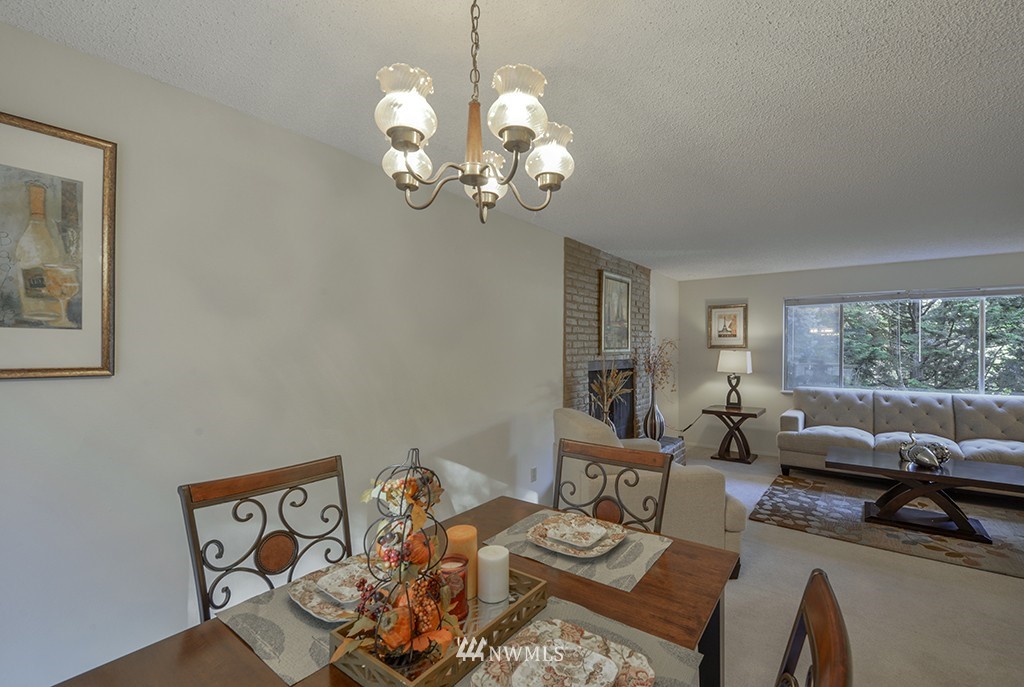 16517 132nd Place Southeast Renton, WA 98058 - Photo 4 of 19 Gallery Image 4