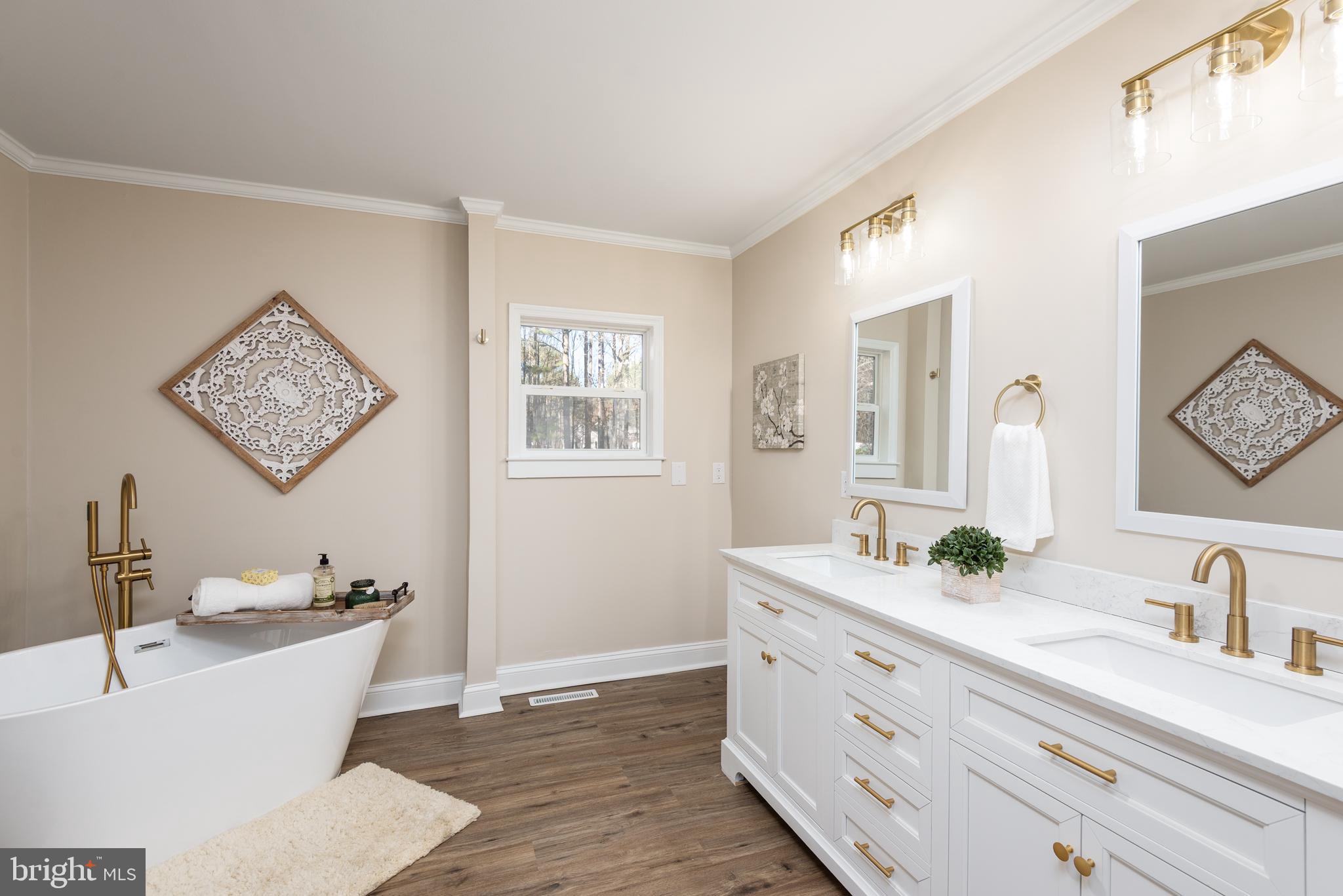 14245 Shiloh Church Road Laurel, DE 19956 - Photo 17 of 32 Master bath