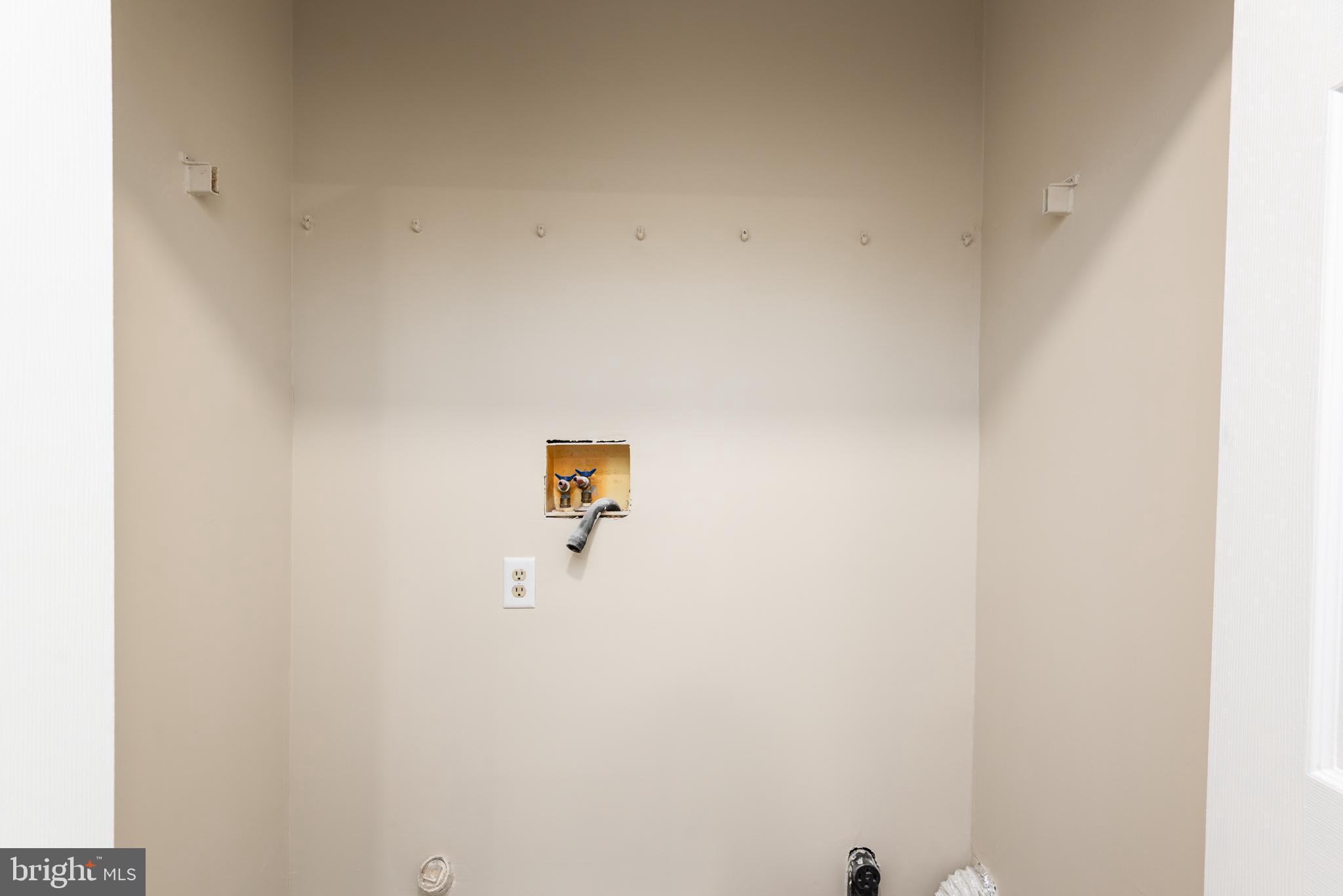 14245 Shiloh Church Road Laurel, DE 19956 - Photo 30 of 32 Laundry hookup