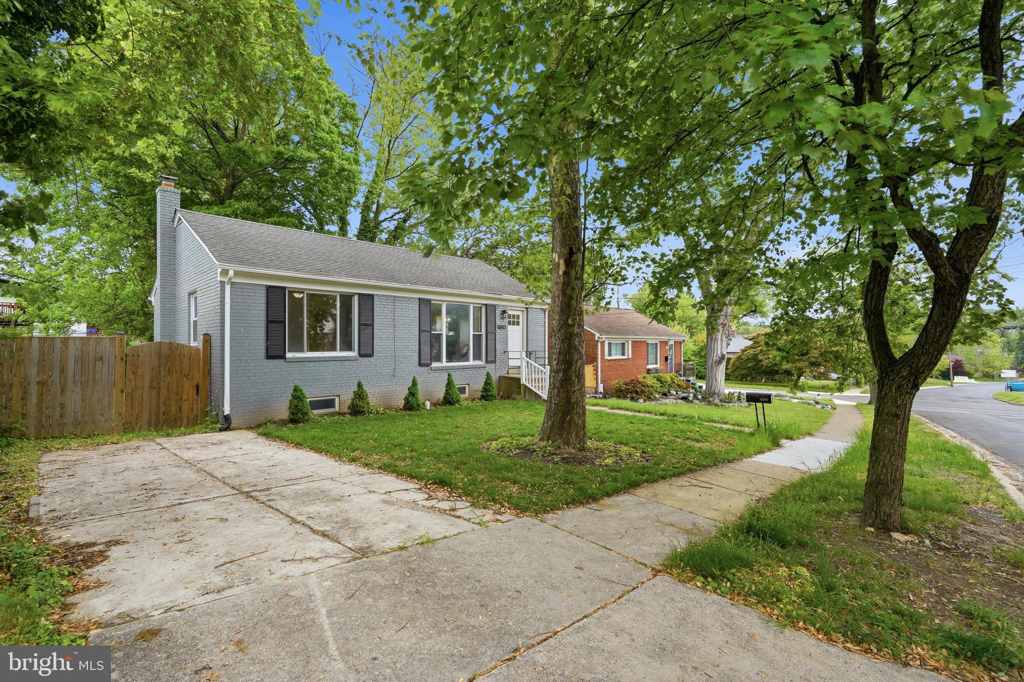 10813 Jewett Street Silver Spring, MD 20902 - Photo 2 of 36