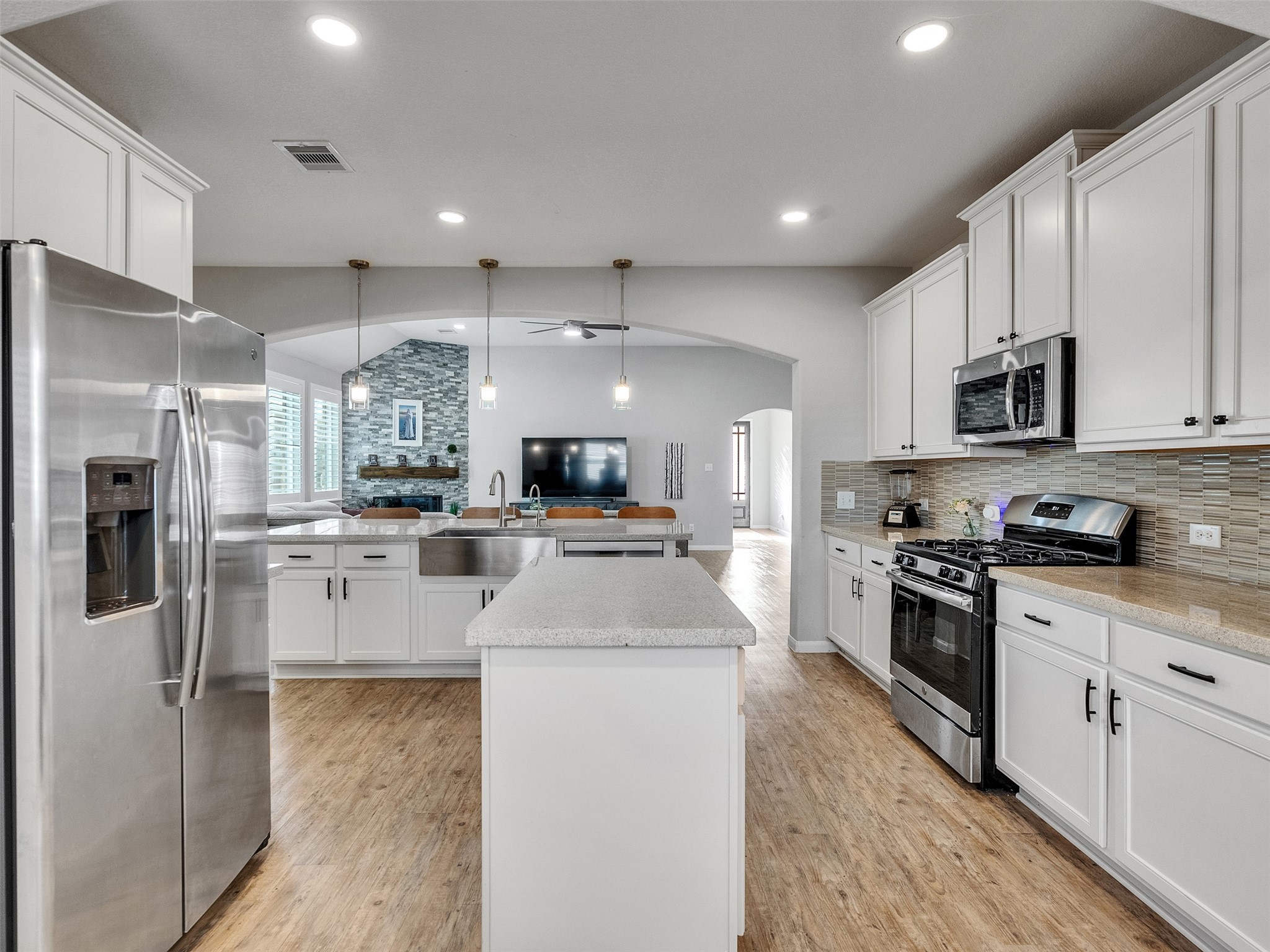 1841 Alyssa Way Alvin, TX 77511 - Photo 24 of 48