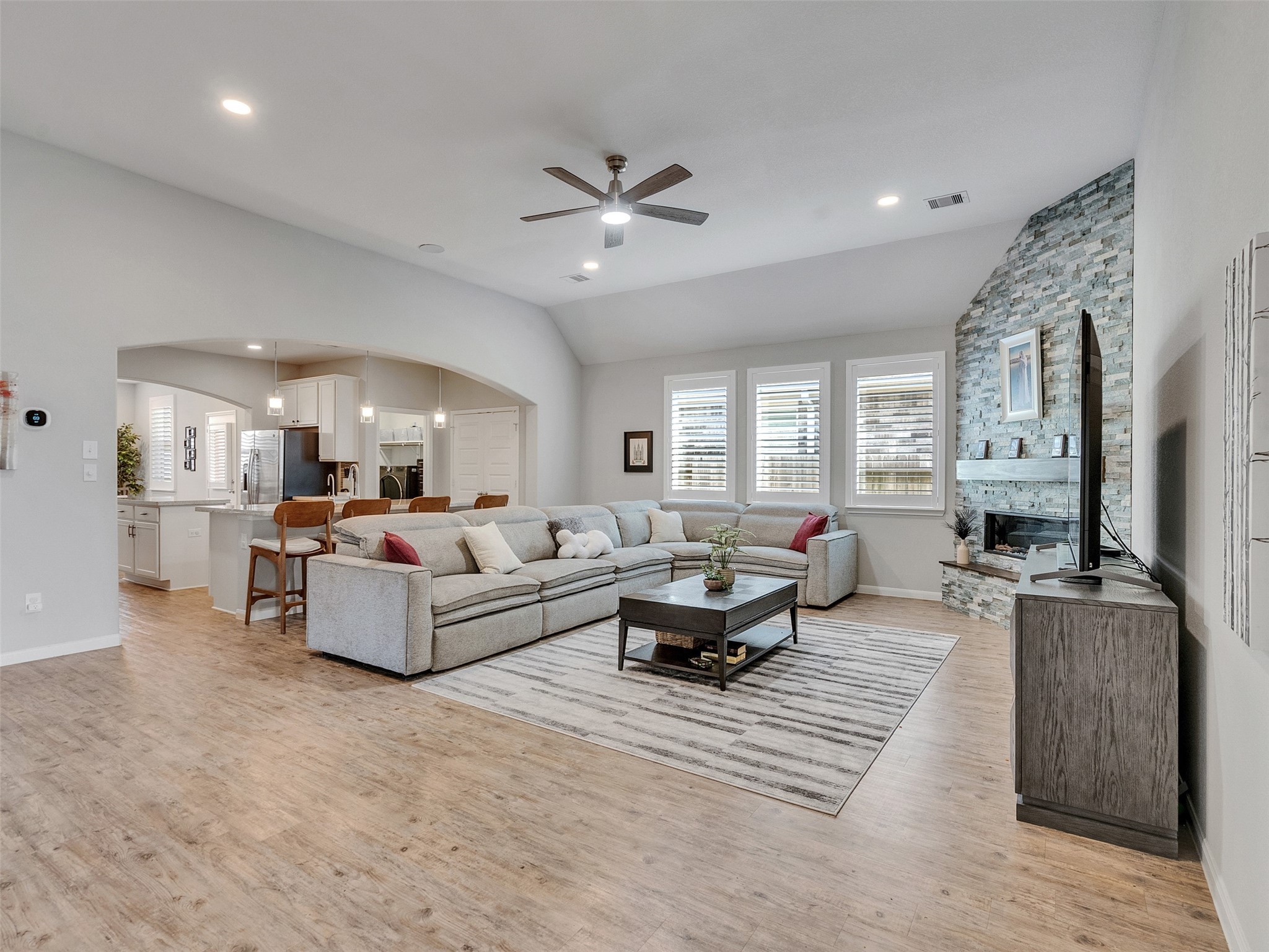 1841 Alyssa Way Alvin, TX 77511 - Photo 9 of 48