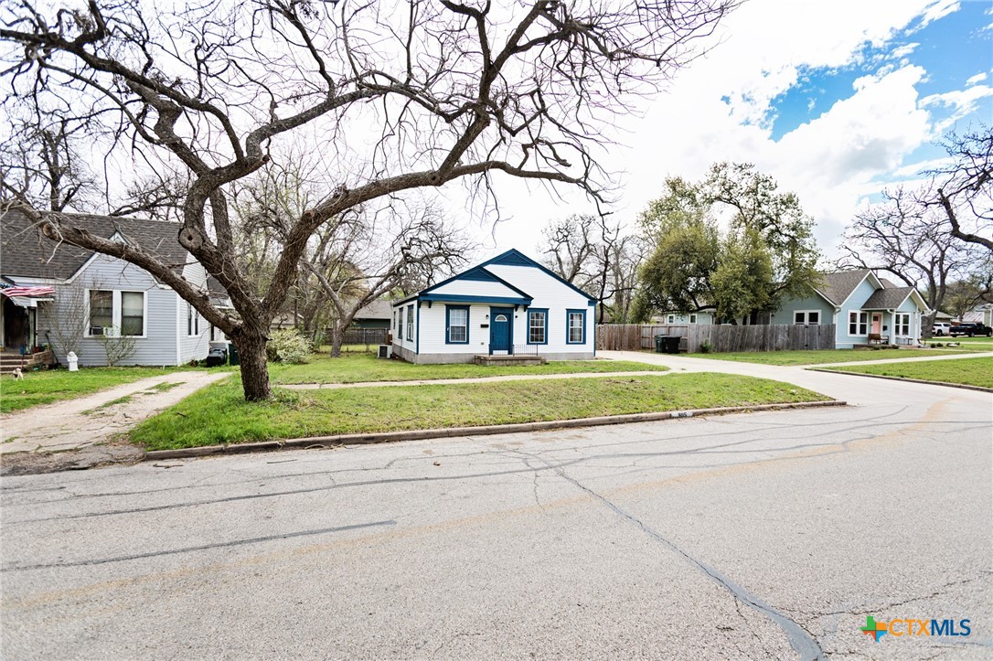 905 North 9th Street Temple, TX 76501 - Photo 5 of 36