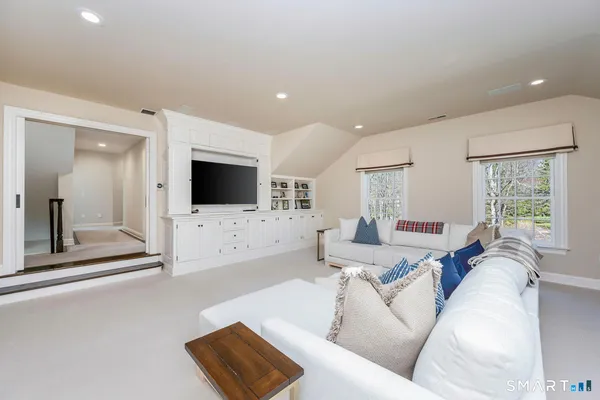 $4,795,000 | 74 Salisbury Road, Darien, CT 06820