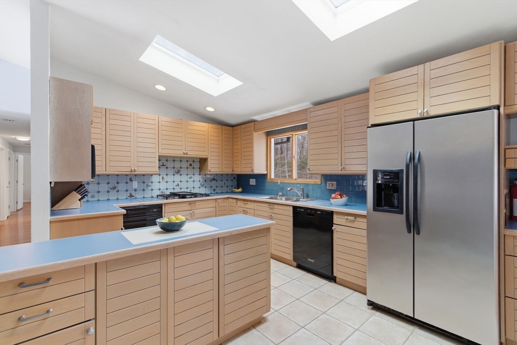 46 Brewster Road Sudbury, MA 01776 - Photo 12 of 27 Gallery Image 12