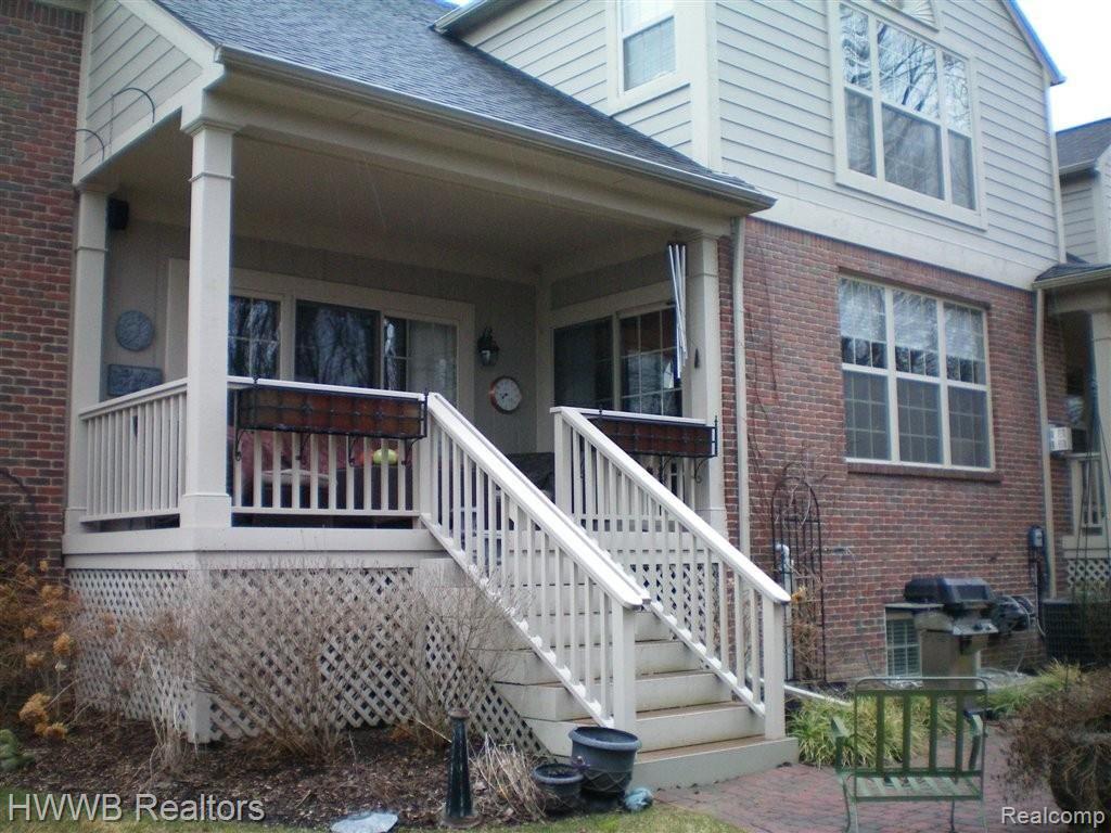 2262 Preserve Lane, Unit 29 Rochester, MI 48309 - Photo 19 of 20 Deck & Patio