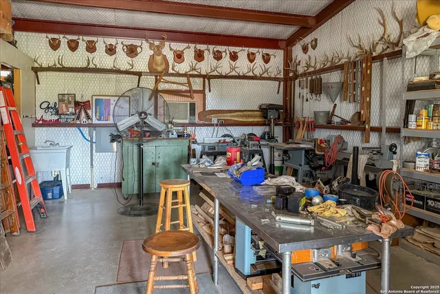 $1,325,000 | 34 Cravey Road, Boerne, TX 78006