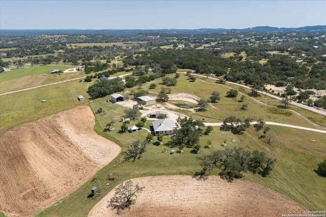$1,325,000 | 34 Cravey Road, Boerne, TX 78006