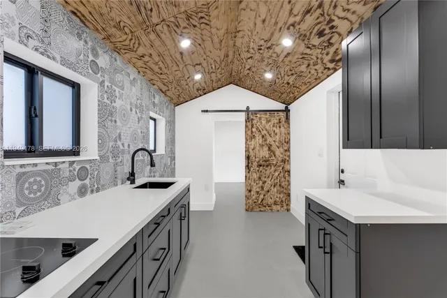 $1,700 | 889 Northwest 102nd Street, Unit 1, Miami, FL 33150