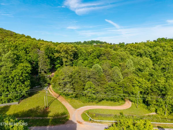 $205,000 | 13268 East Coast Tellico Parkway, Greenback, TN 37742