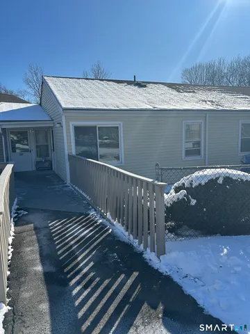 $149,900 | 393 East Mitchell Avenue, Unit 393, Cheshire, CT 06410