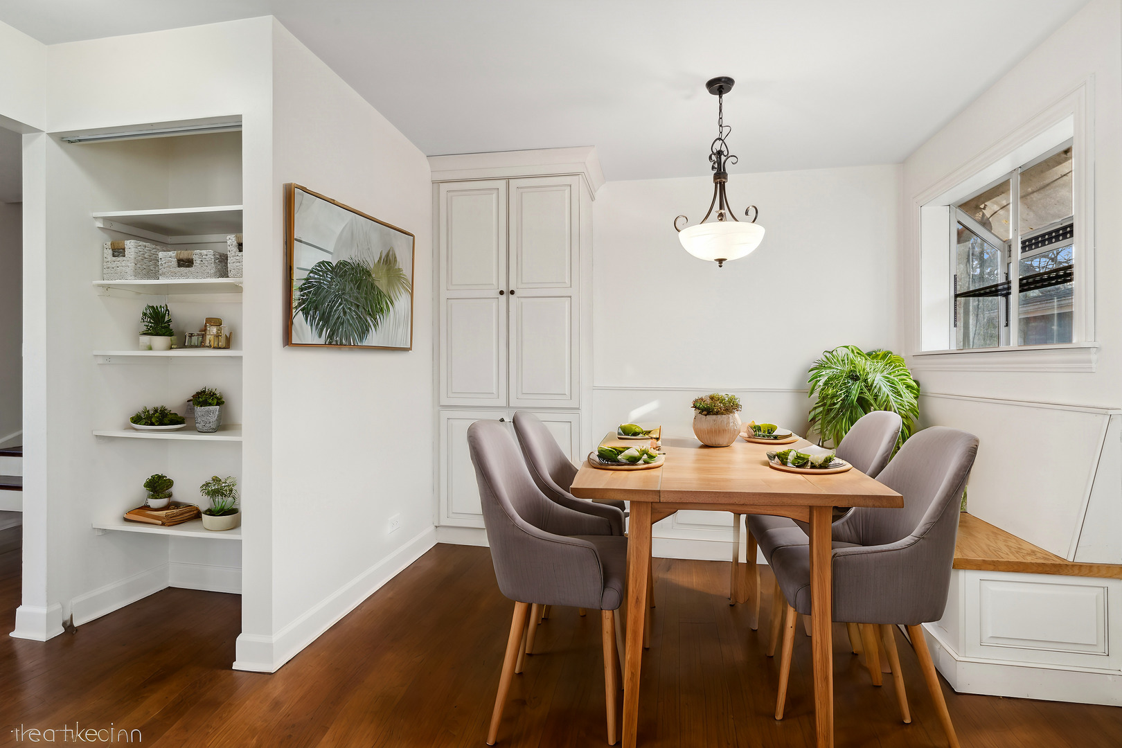 601 Long Road Glenview, IL 60025 - Photo 13 of 27 a view of a dining room with furniture window and wooden floor